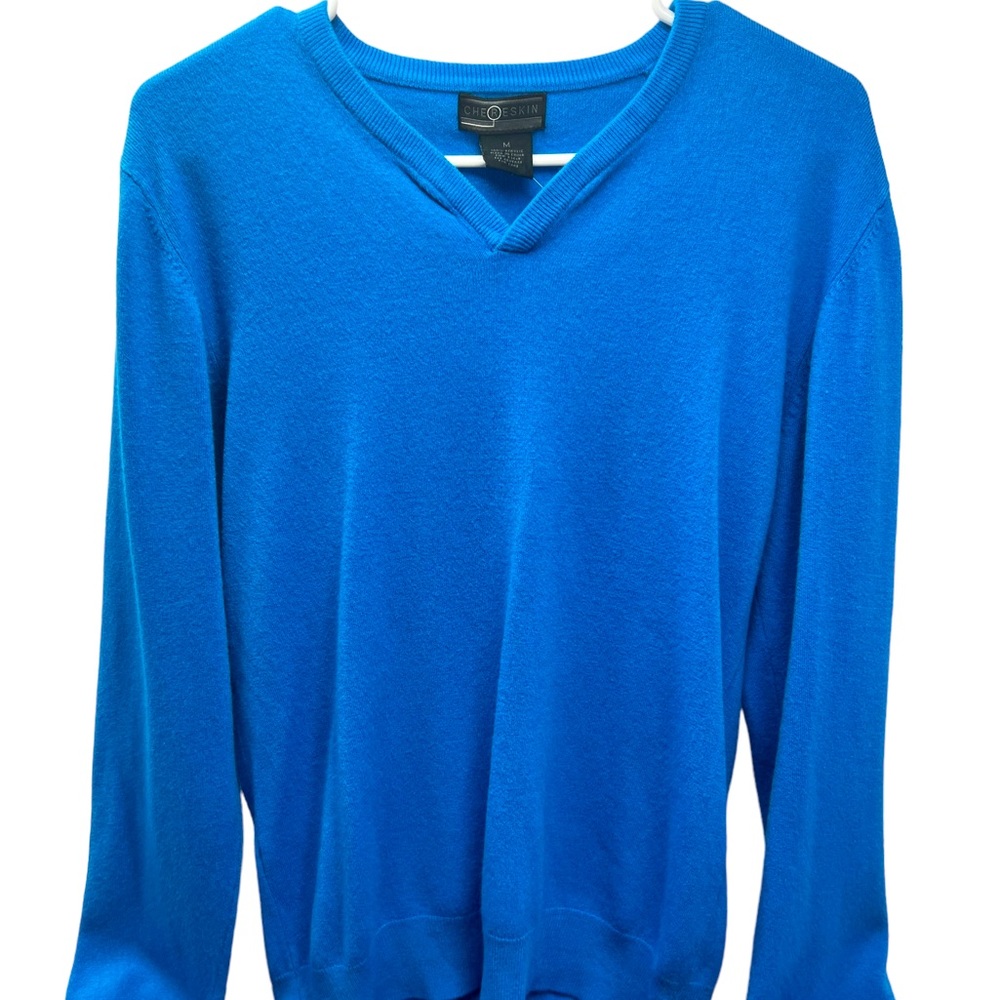 Chereskin knitted vneck 100% acrylic beautiful blue men’s size medium